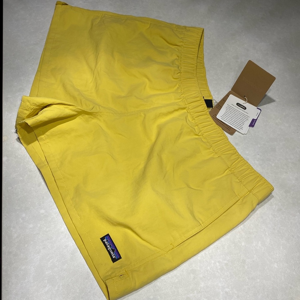 New Patagonia Barely Baggies Shorts Size L Color:Surfboard Yellow with tags⭐️⭐️ - Picture 5 of 17